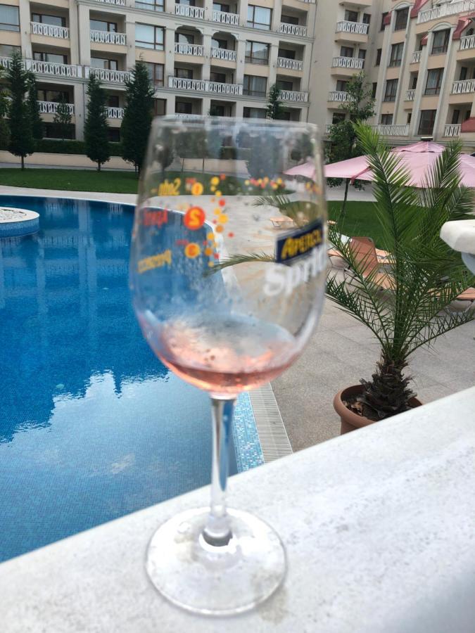 East From Paradise Apartment Varna Bagian luar foto