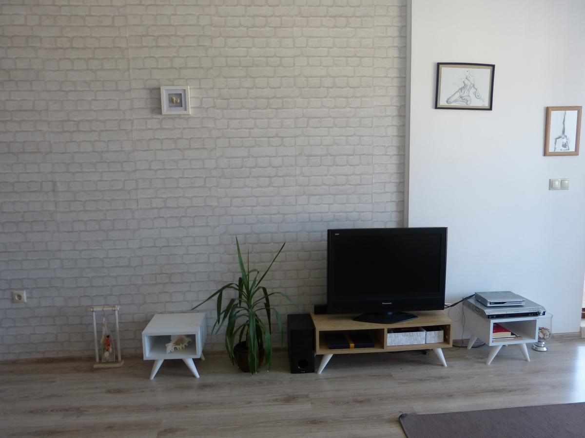 East From Paradise Apartment Varna Bagian luar foto