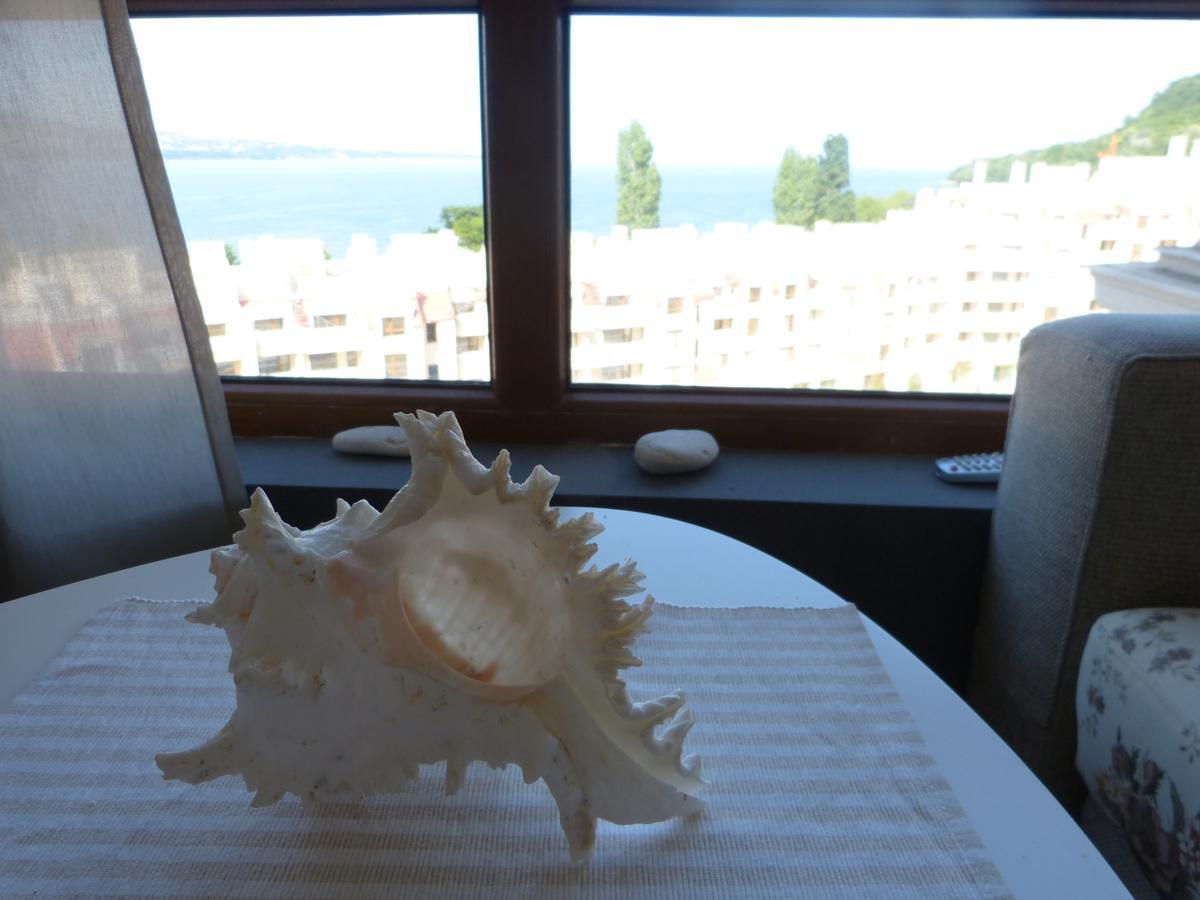 East From Paradise Apartment Varna Bagian luar foto